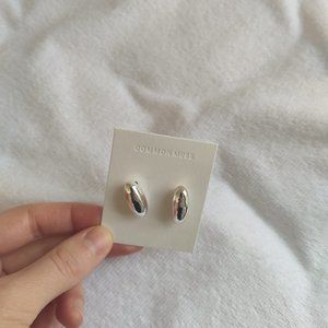 NWOT Common Muse Una Form Earrings